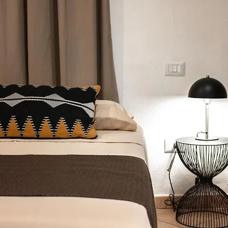 Guest house -castello Rooms-